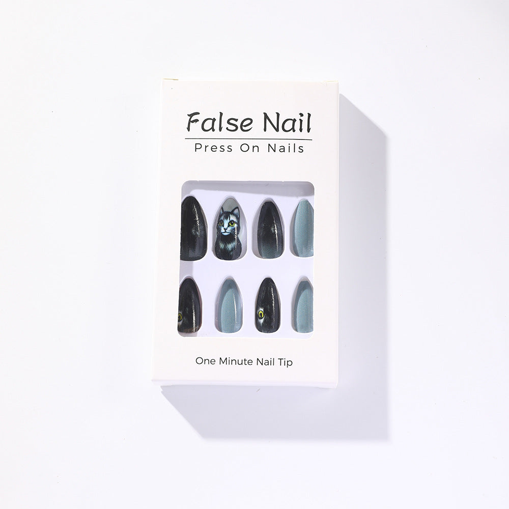 Stylish cat motif artificial nails Stornfield