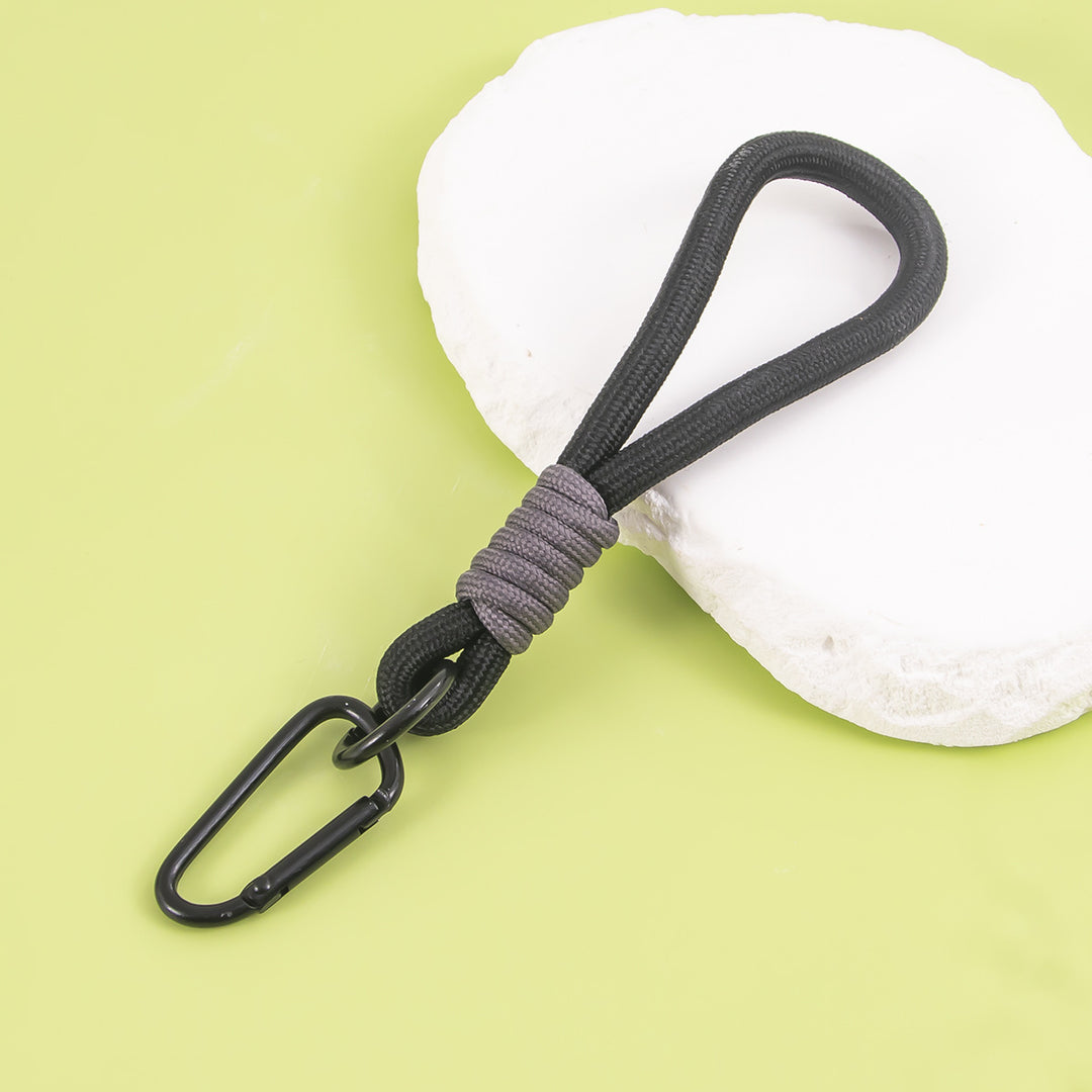 Multifunctional Paracord Keychain Stornfield