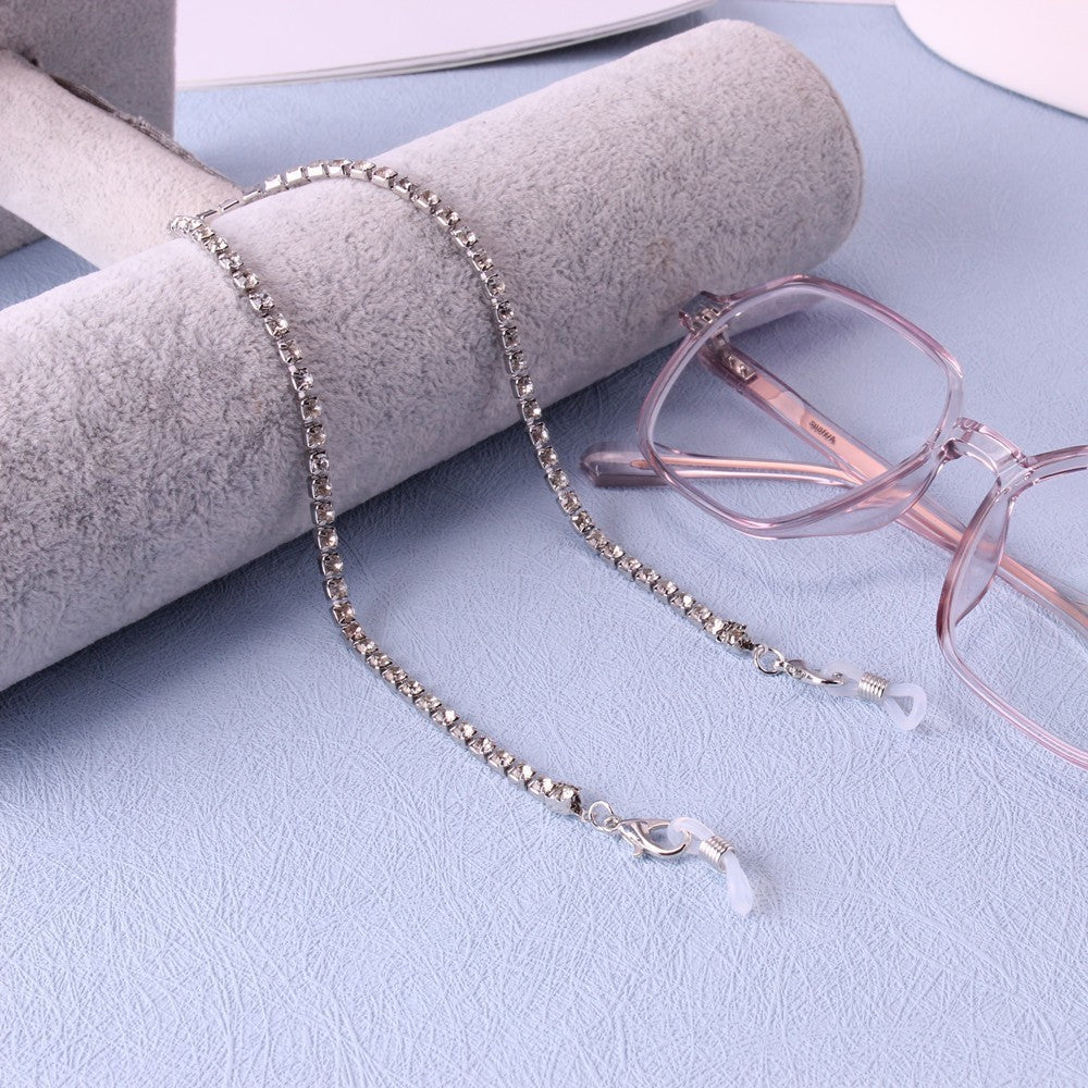 Sparkling Rhinestone Eyewear Chain Stornfield