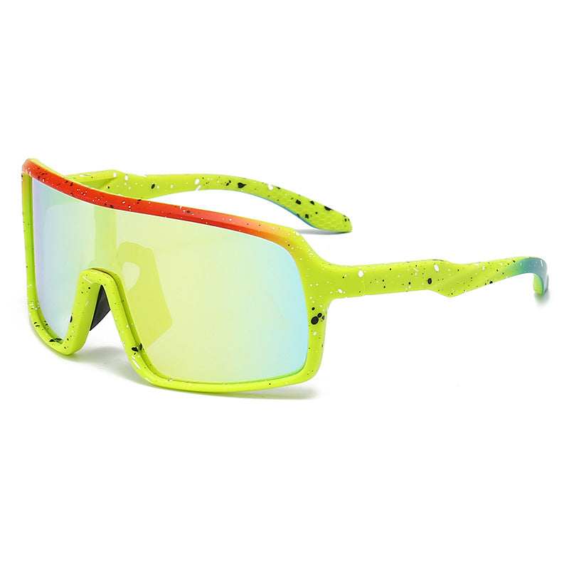 Ladies fashionable sunglasses in a futuristic design with large lenses Stornfield