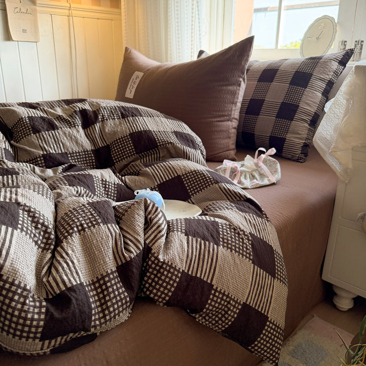 Cozy Patchwork Quilted Comforter Set