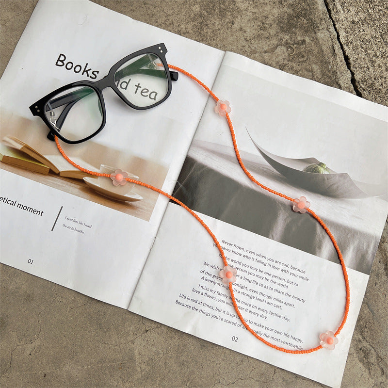 Floral Beaded Eyewear Chain Stornfield