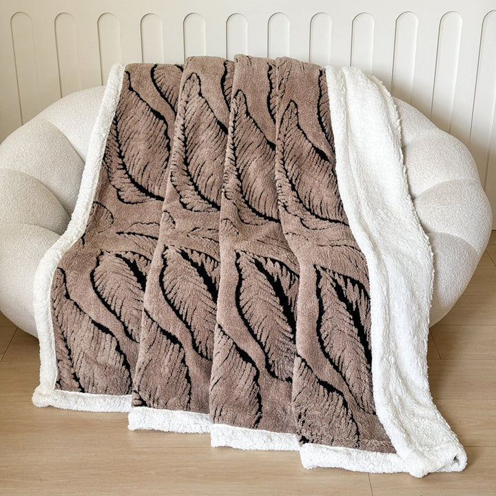 Plush Leaf Pattern Throw Blanket