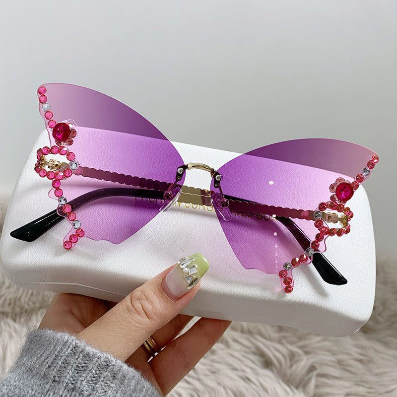 Ladies extravagantly designed sunglasses Stornfield
