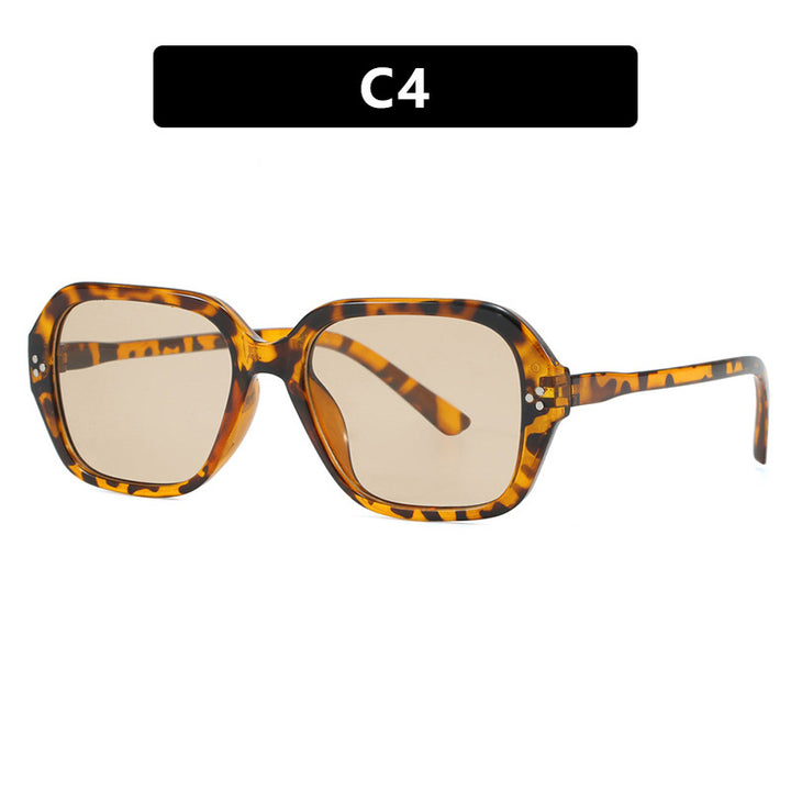 Women stylish sunglasses in trendy geometric design Stornfield