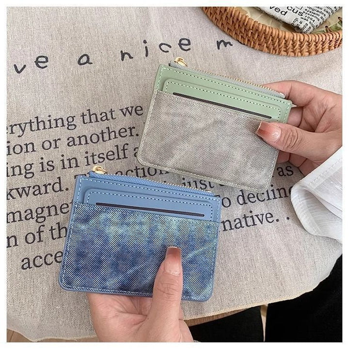 Textured Leather Cardholder Pouch