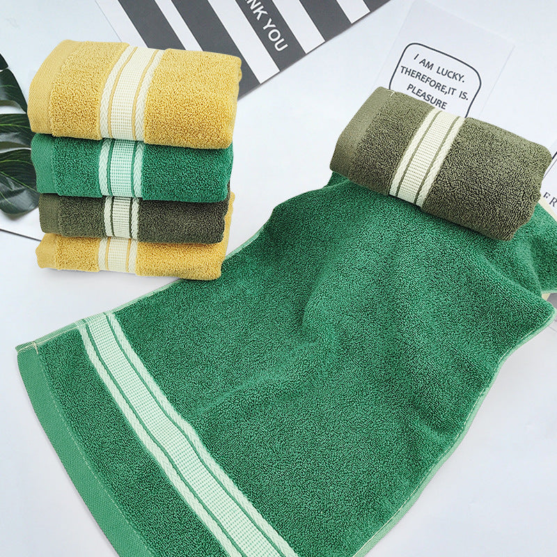 High-Quality Terry Bath Towel With Elegant Border Stornfield