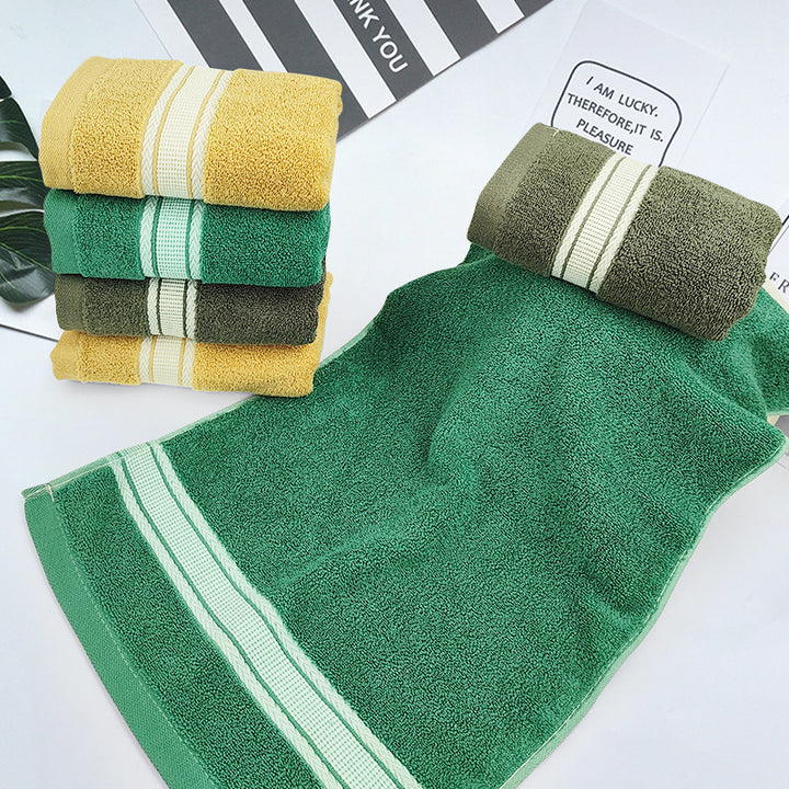 High-Quality Terry Bath Towel With Elegant Border Stornfield