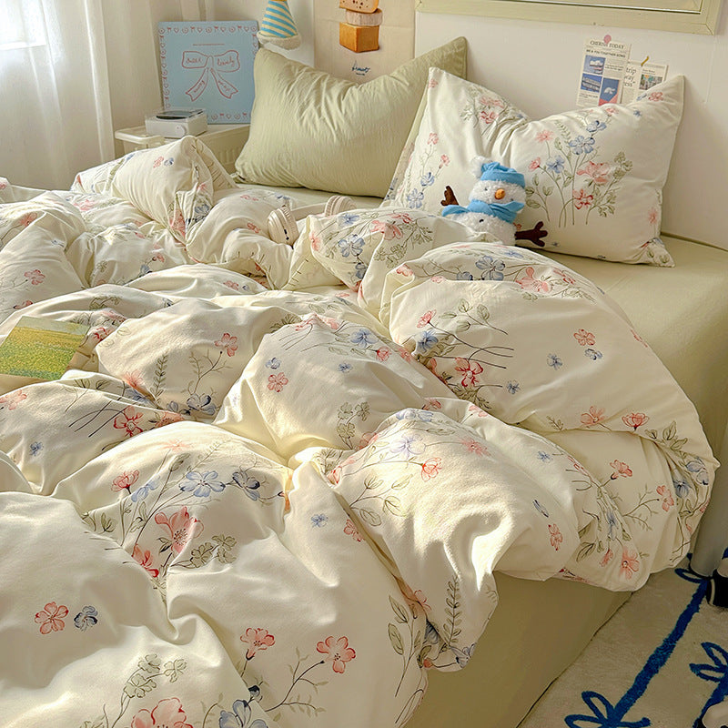 Floral Patterned Quilted Duvet Cover