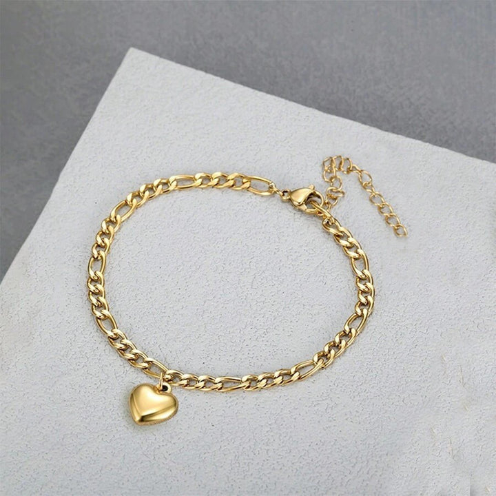 Heart Charm Link Bracelet Stornfield