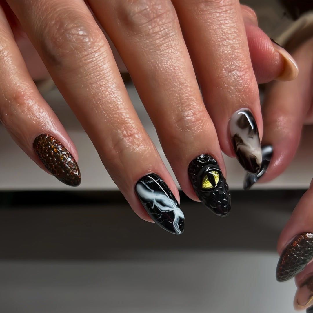 Artistic Themed Press-On Nail Art Stornfield