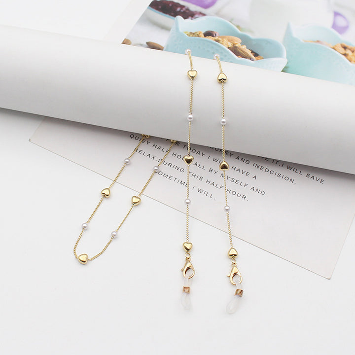 Elegant Pearl Chain Eyewear Holder Stornfield
