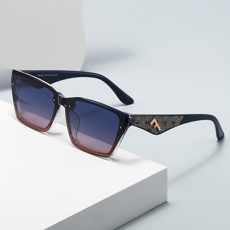 Women's square sunglasses with matte frame and fashionable accents Stornfield