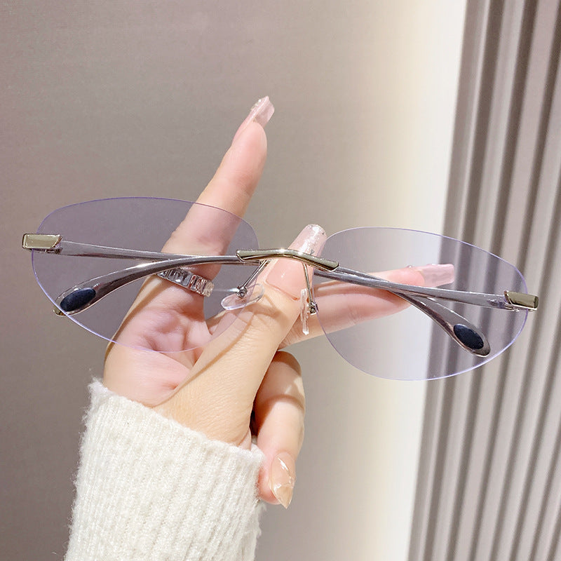 Ladies Cat-Eye Sunglasses with Unique Design Stornfield