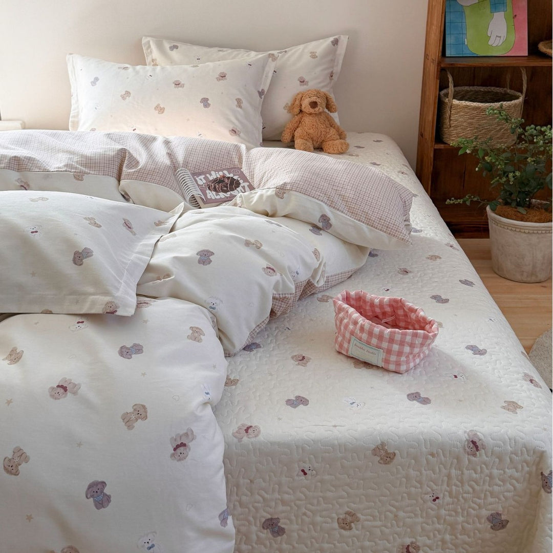Quilted Cotton Bedding Set with Teddy and Micro Leopard Print