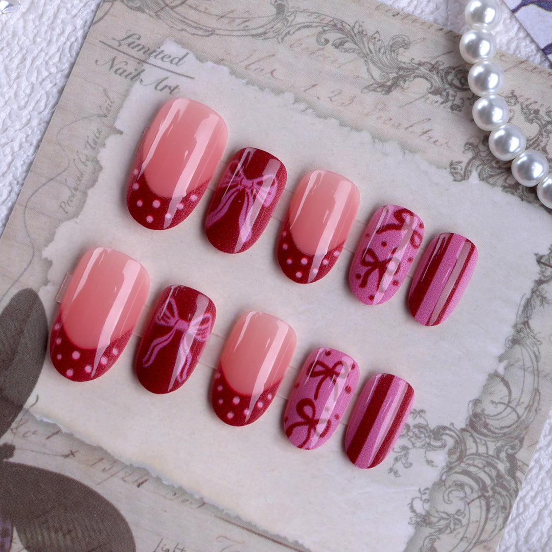 Artificial Nails with Elegant Design Stornfield