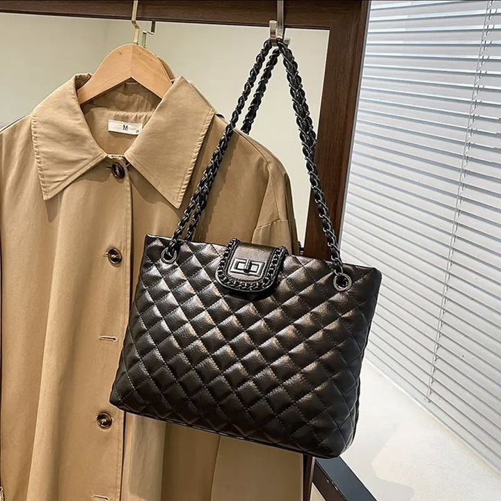 Quilted Elegance Handbag Stornfield