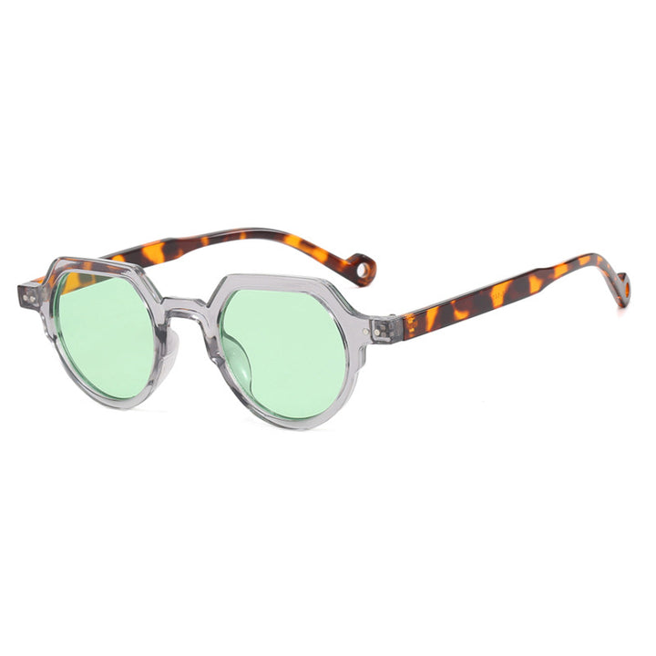 Women's geometric sunglasses with protective UV filter and sturdy frame Stornfield