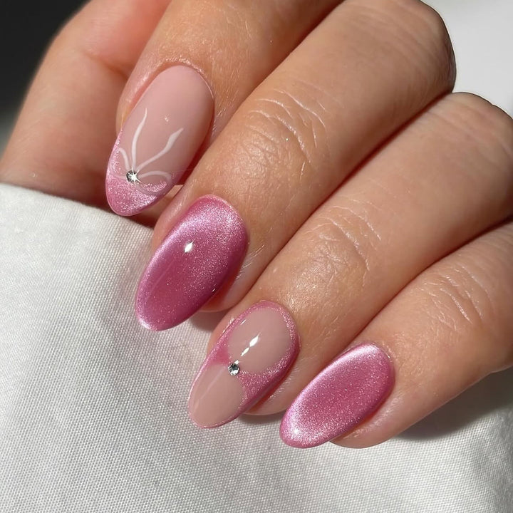 Artificial nail set with delicate glitter and flower design Stornfield