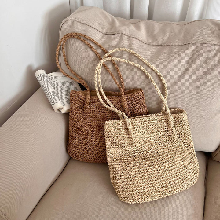 Elegant Bast bag with spacious interior Stornfield