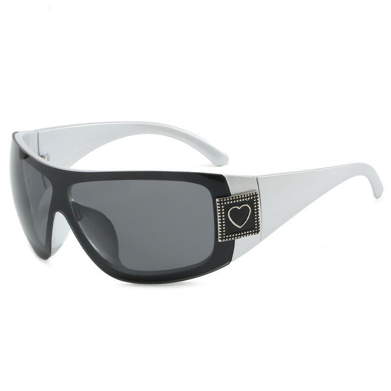 Women Sporty Sunglasses with Modern Design Stornfield
