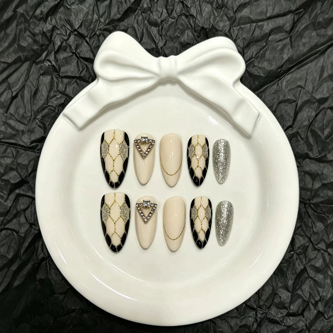 Luxury Press-On Nail Art Set with Decorative Gem Accents