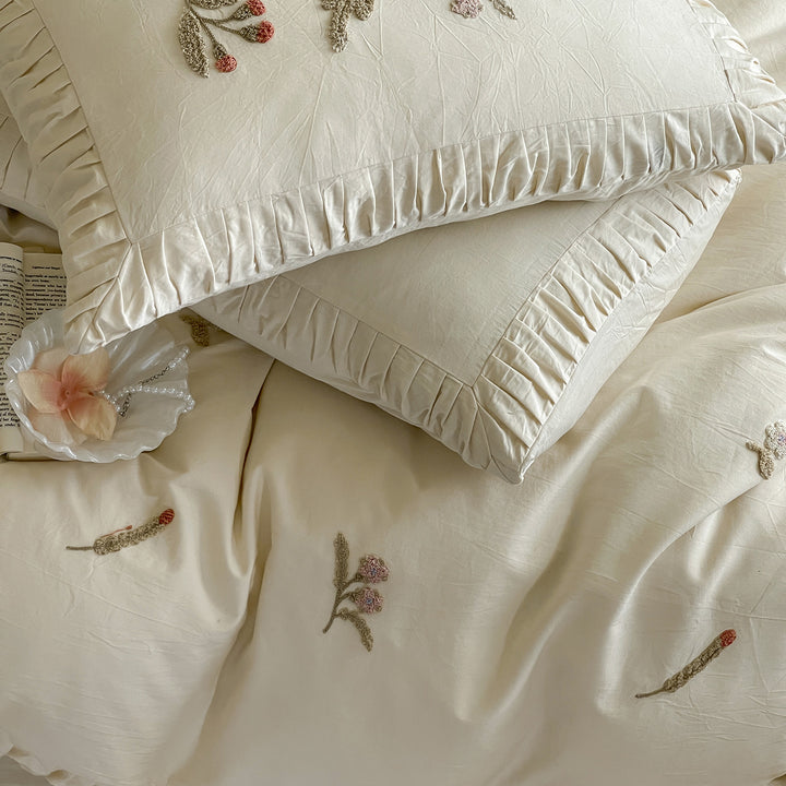 Vintage-Inspired Hand-Embroidered Cotton Sateen Duvet Cover Set with Ruffle-Edge Pillow Shams