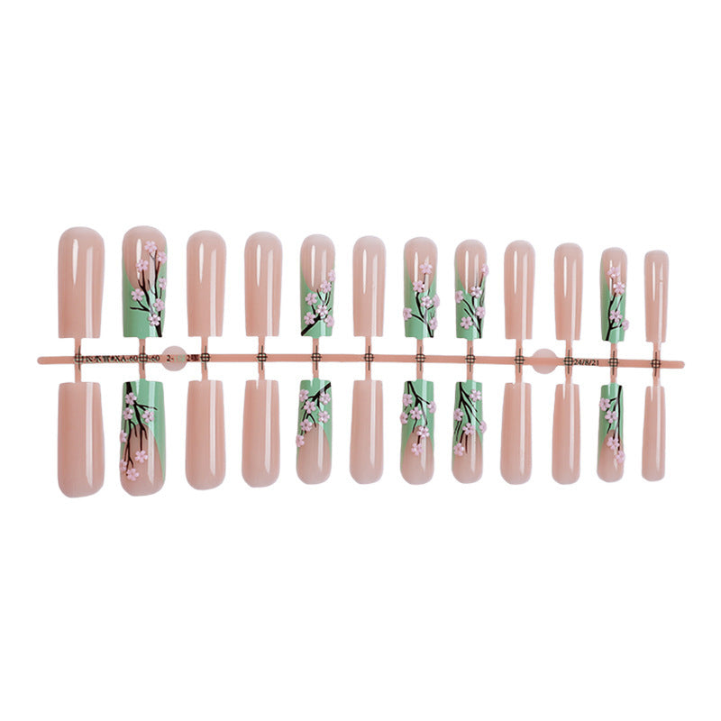 Artificial nail set with delicate flower and natural tones Stornfield