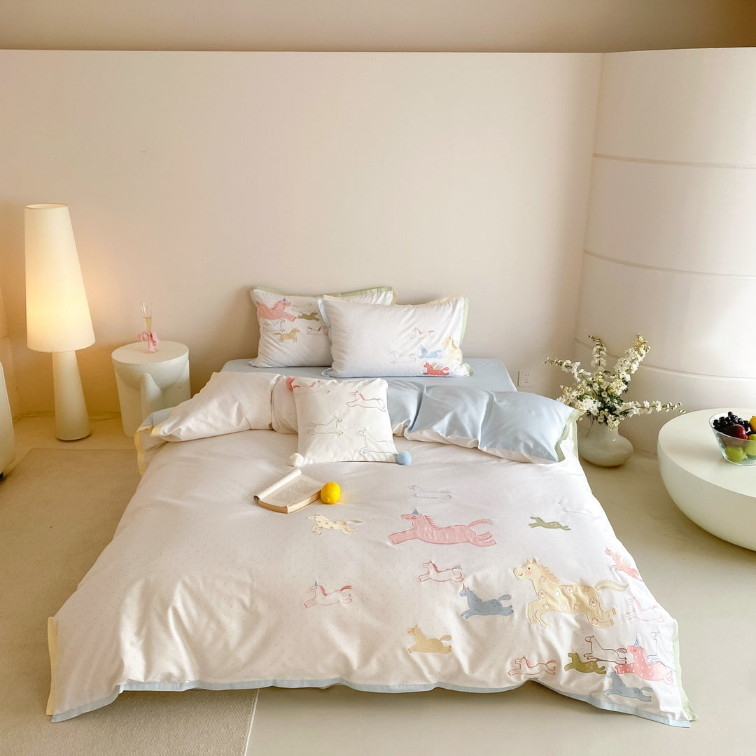 Luxurious cotton satin bedding set with unicorn embroidery