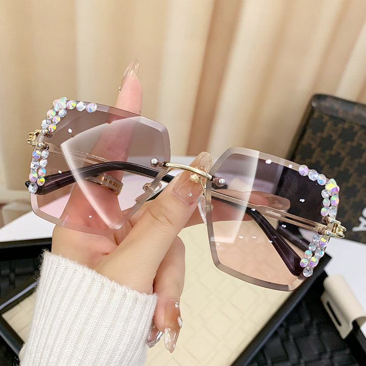 Ladies sunglasses with extravagant rhinestone frame Stornfield
