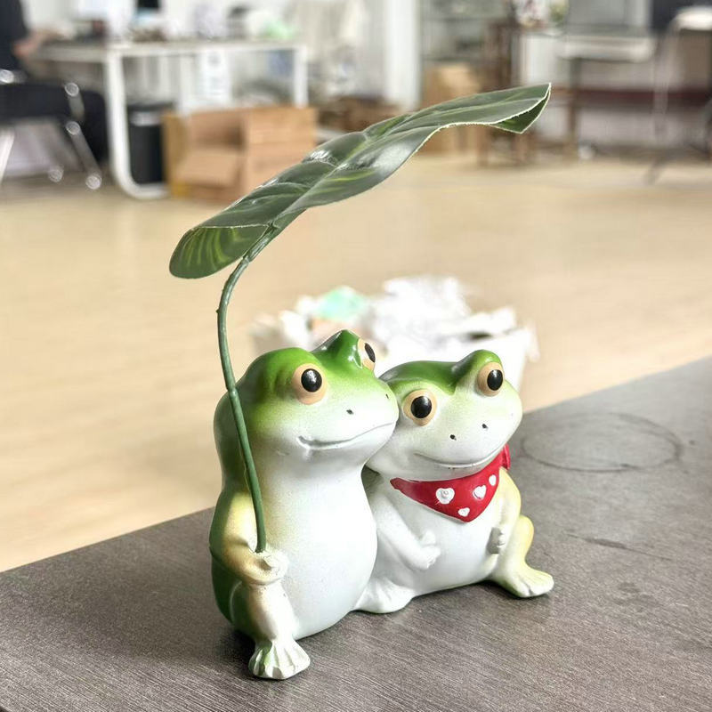 Decorative frog figure Stornfield