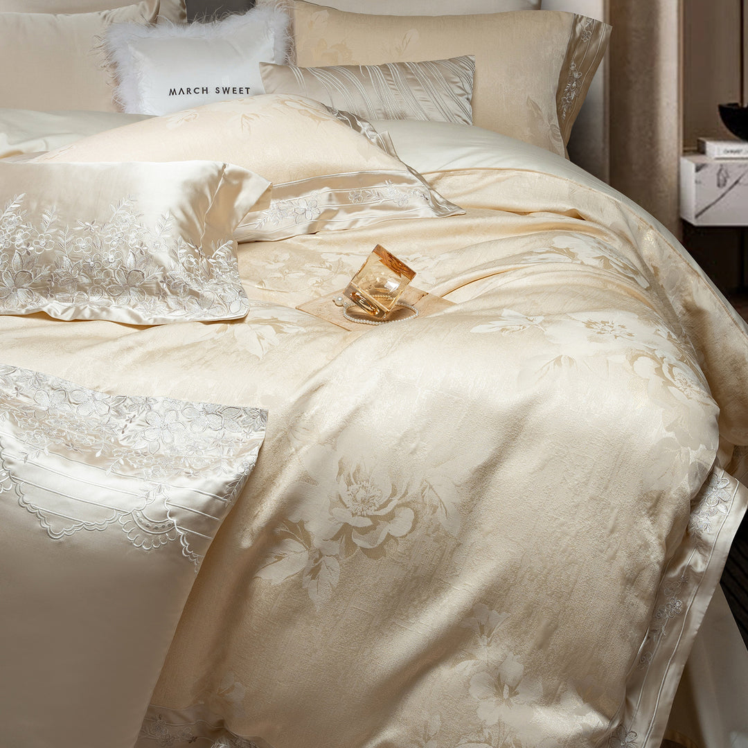 Luxury Jacquard Satin Duvet Cover and Pillow Sham Bedding Set with Embroidered Border