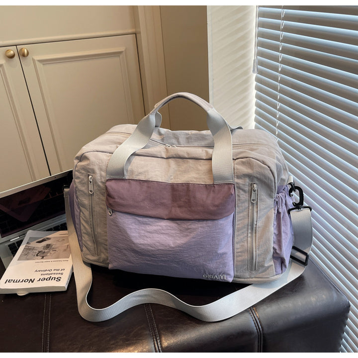 Versatile Outdoor Weekend Duffle Bag