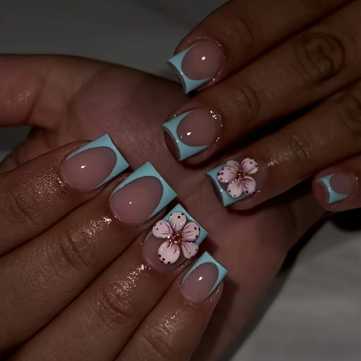 Artistic Floral Design Press-On Nails Stornfield