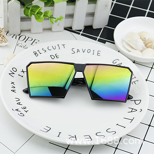 Women's Fashion Sport Sunglasses with Square Frame and Mirrored Lenses Stornfield