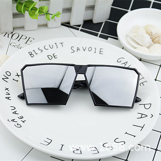 Women's Fashion Sport Sunglasses with Square Frame and Mirrored Lenses Stornfield