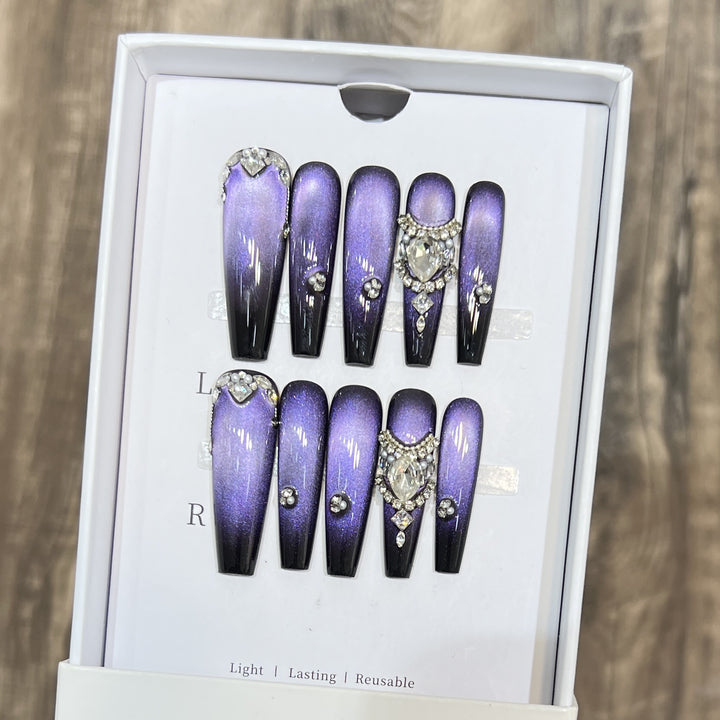 Decorative Press-On Nail Art Set with Gemstone Accents Stornfield