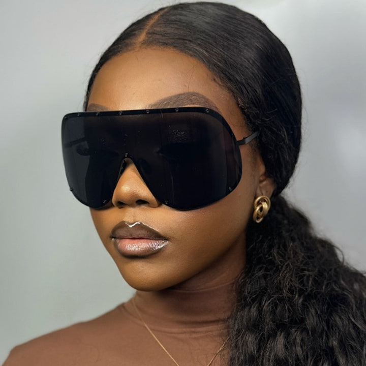 Women futuristic sunglasses with large frame and innovative design Stornfield