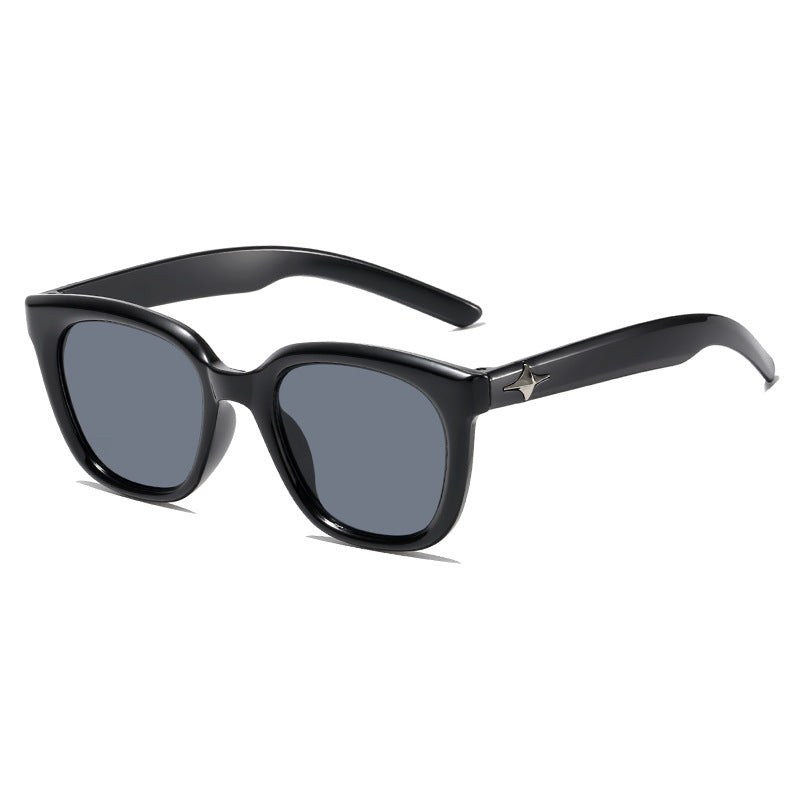 Fashionable Oversized Sunglasses Stornfield