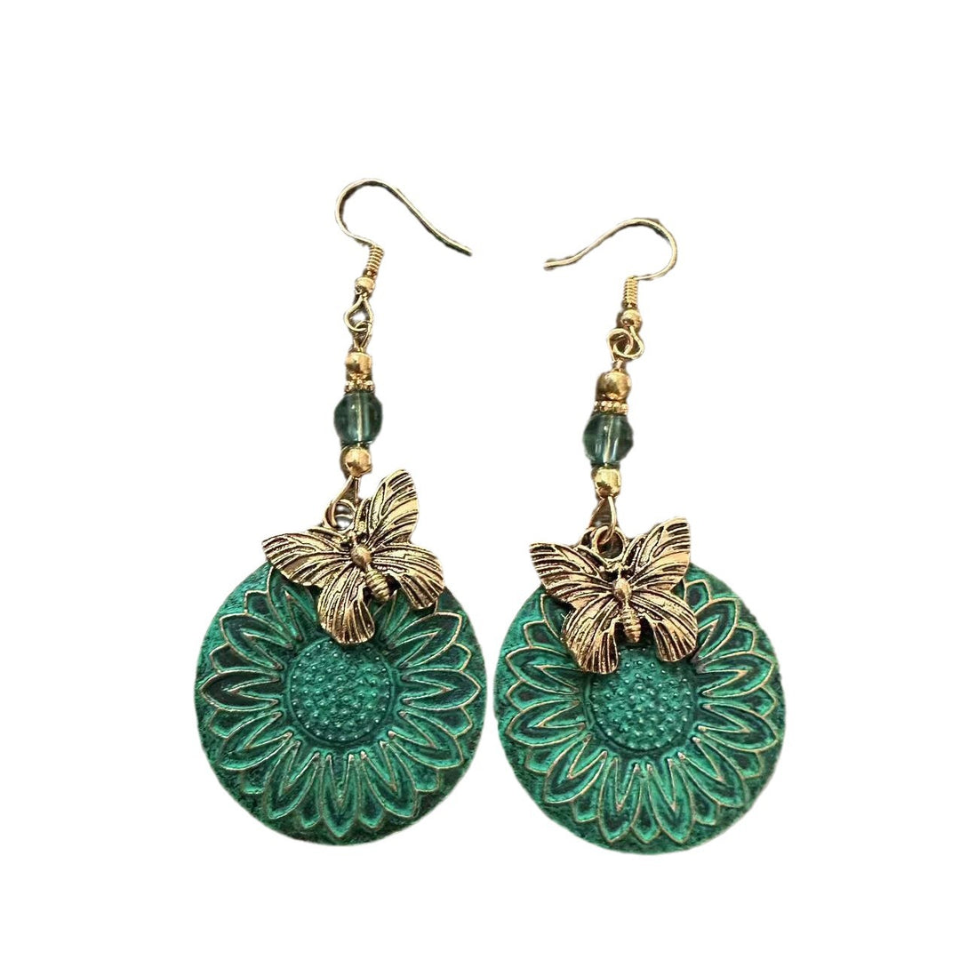 Elegant earrings with floral motif and butterflies Stornfield