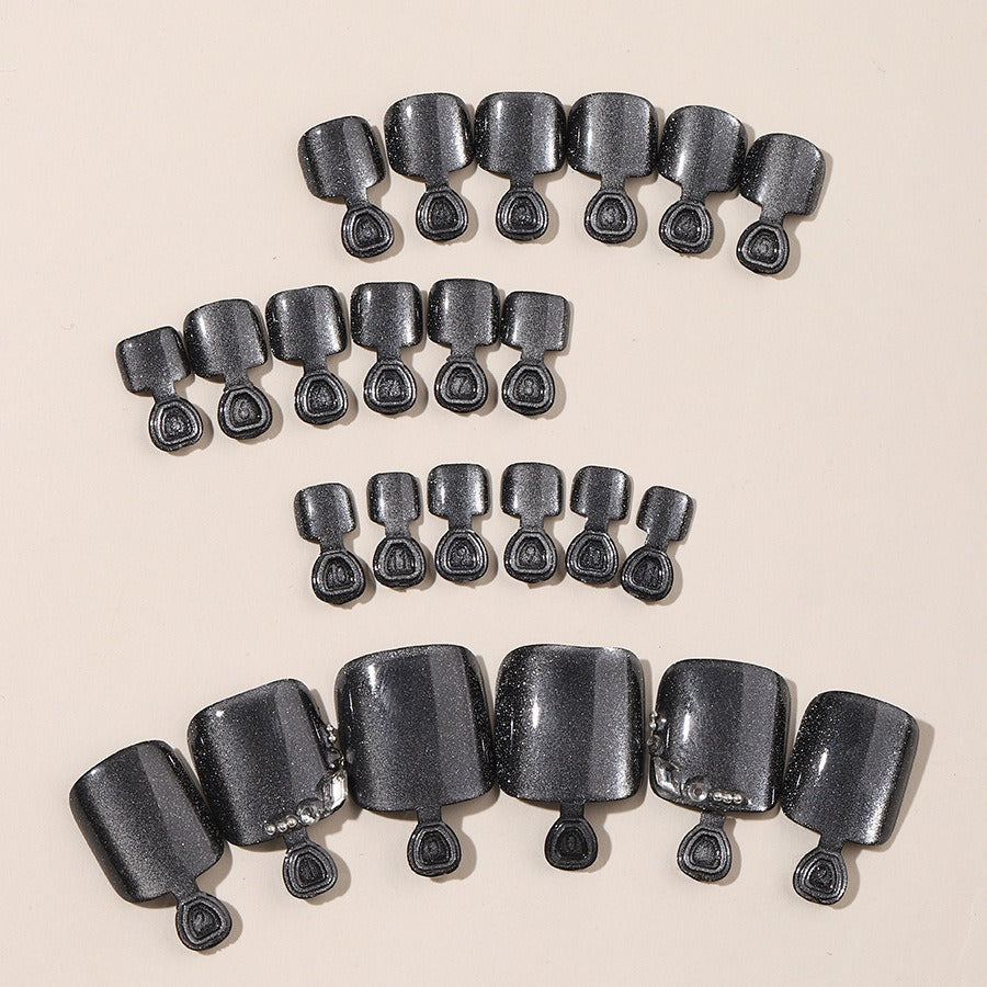 Artificial nail set with glossy surface and care accessories Stornfield