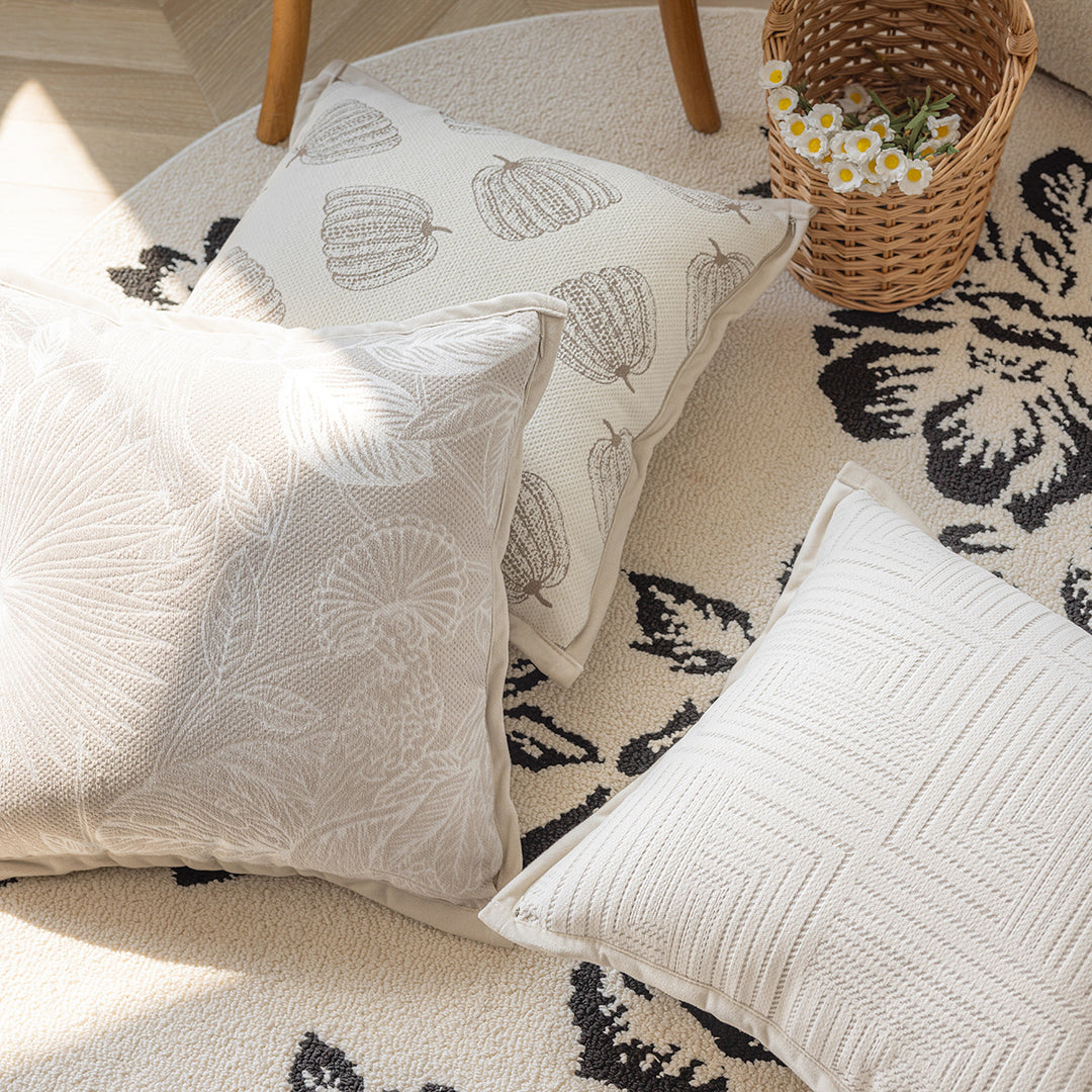 Decorative cushion with fine plant pattern