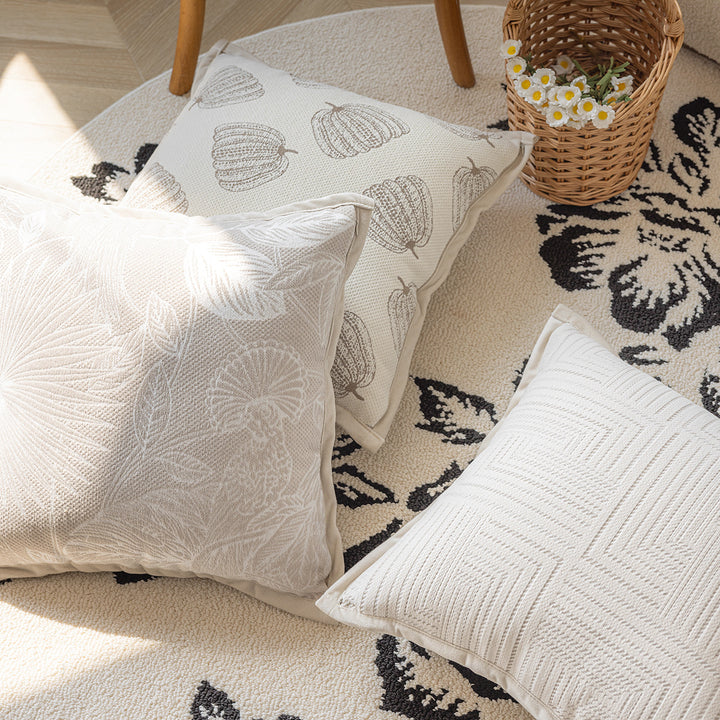Decorative cushion with fine plant pattern