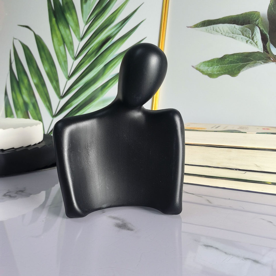 Artistic Dual Figure Decoration Stornfeild