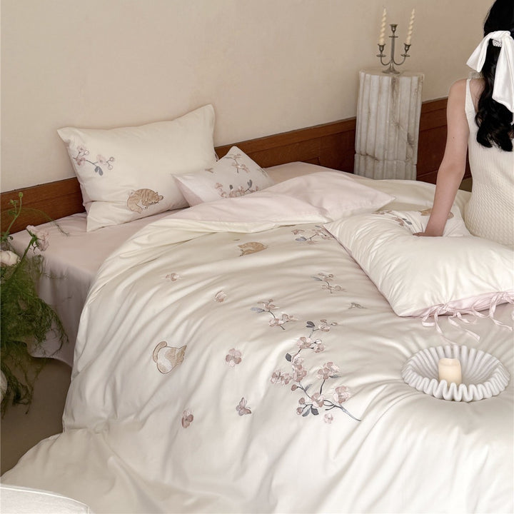 Luxurious Embroidered Satin Duvet Cover Set with Floral and Cat Motif