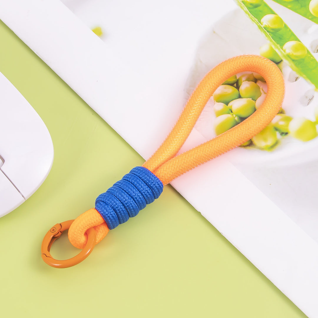 Versatile Paracord Keychain Holder Stornfield