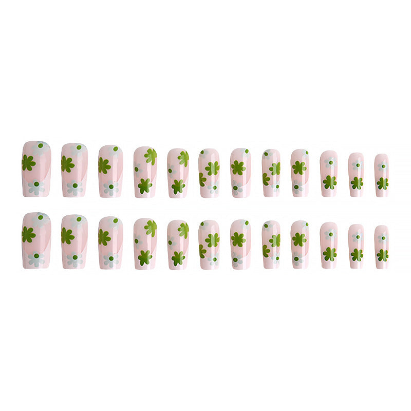 Artful Nail Tips with Floral Pattern Stornfield