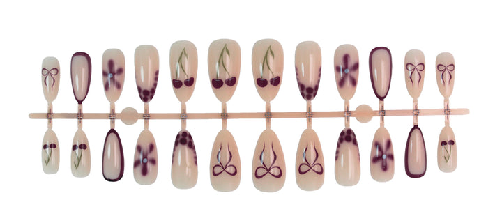 Artificial nail set with modern floral marbled designs Stornfield