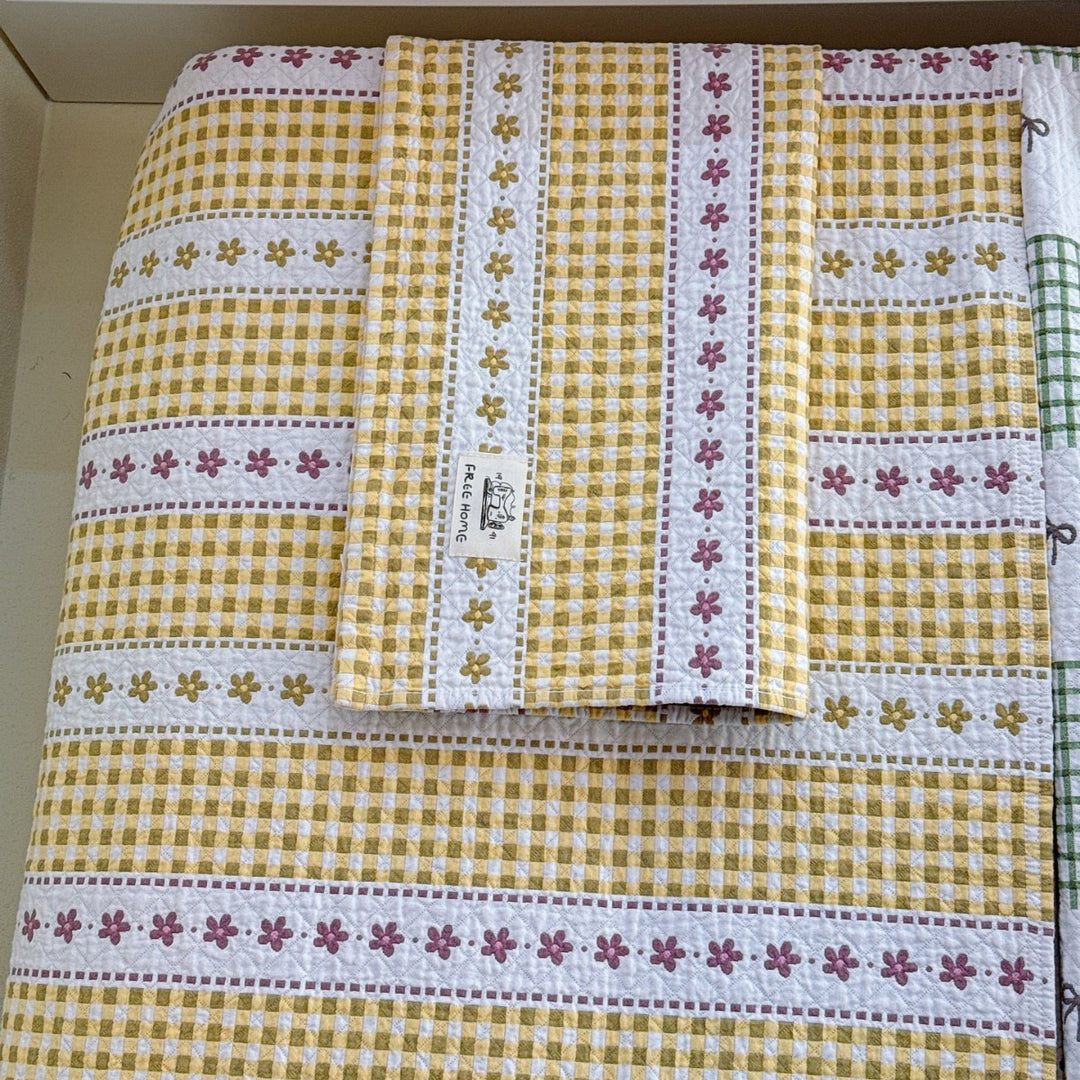 Ladies cuddly blanket with cute horse motif Stornfield