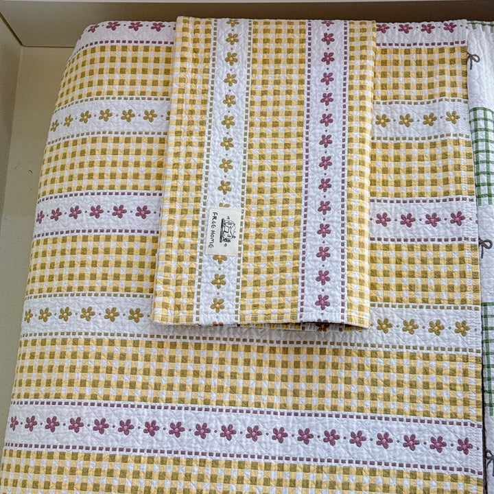 Ladies cuddly blanket with cute horse motif Stornfield